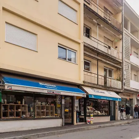 Bright & Cozy By Hostwise